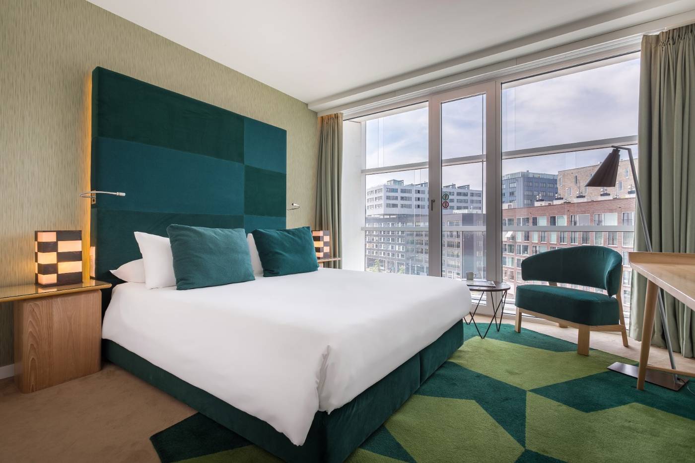 Room-Mate-Aitana-Room-30