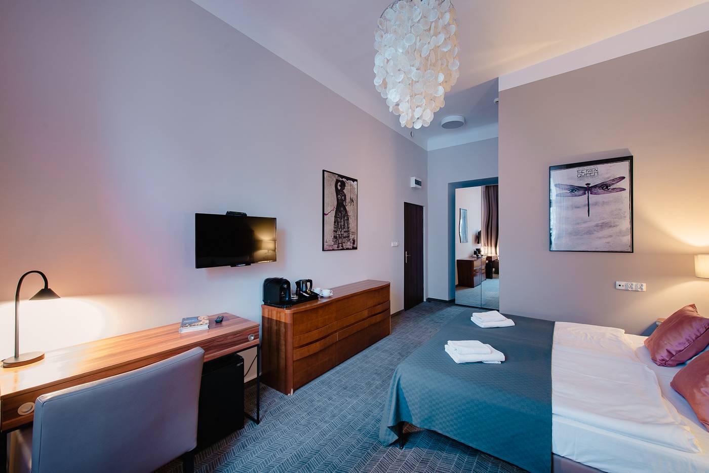 Aparthotel-Old-Town-Room-12