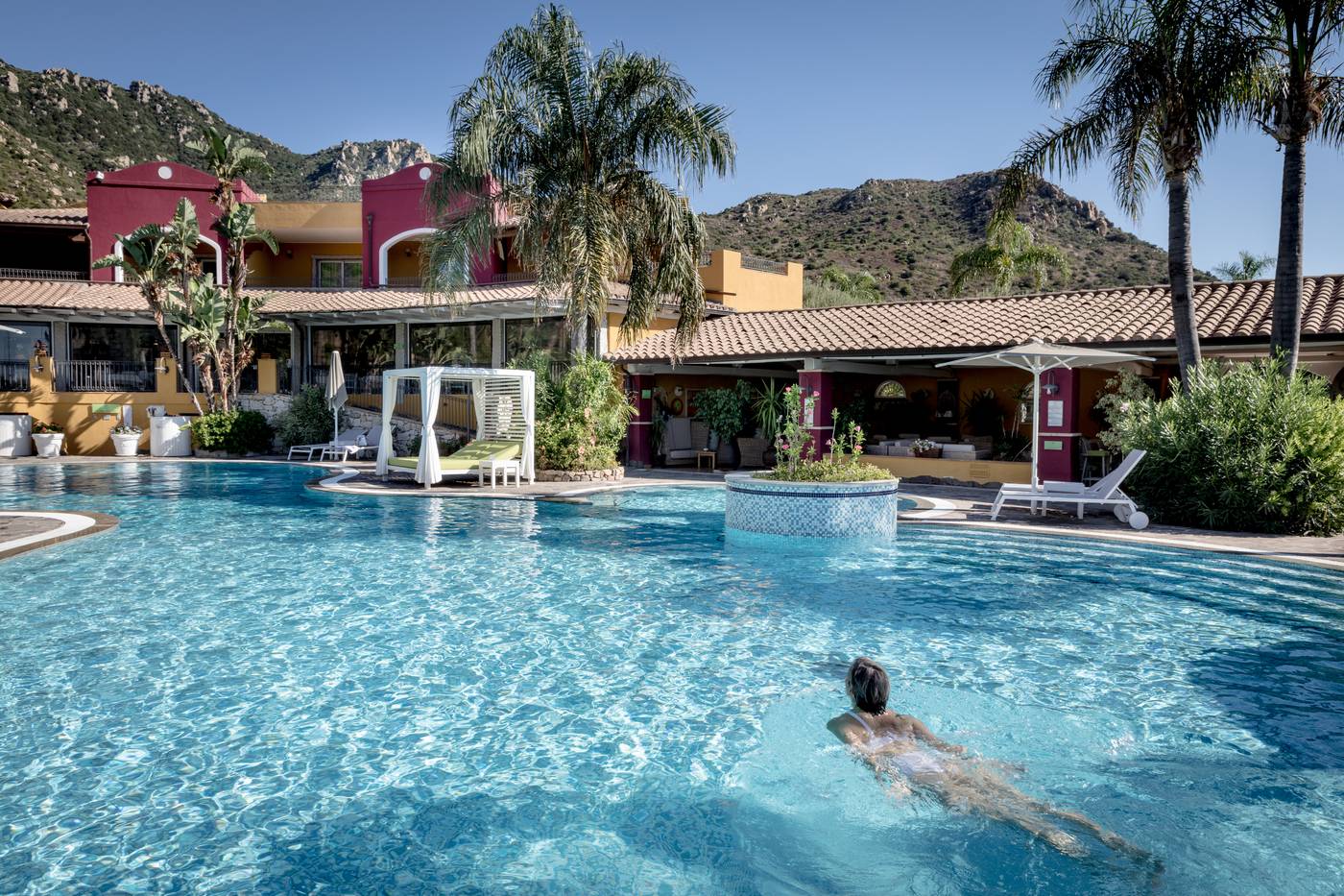 Cruccuris-Resort-Pool-21