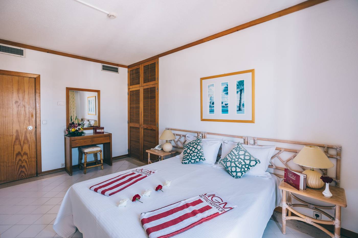 Muthu-Oura-Praia-Hotel-Room-28