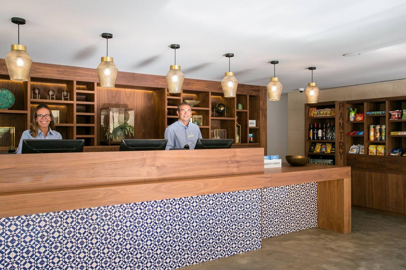 Four-Points-By-Sheraton-Sesimbra-Lobby-9