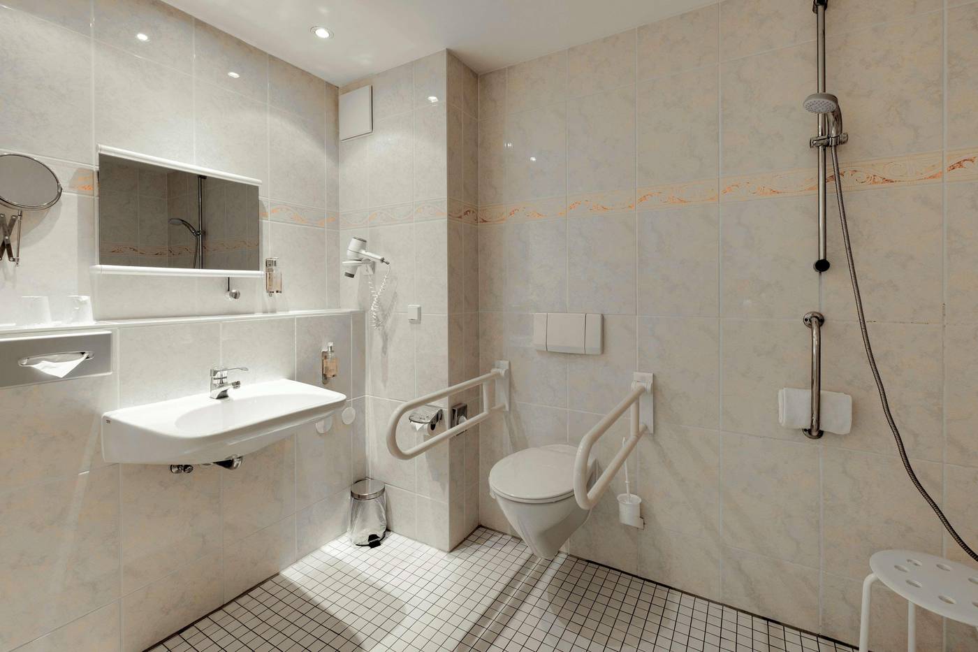 Hotel-am-Schloss-Koepenick-Berlin-by-Golden-Tulip-Room-34