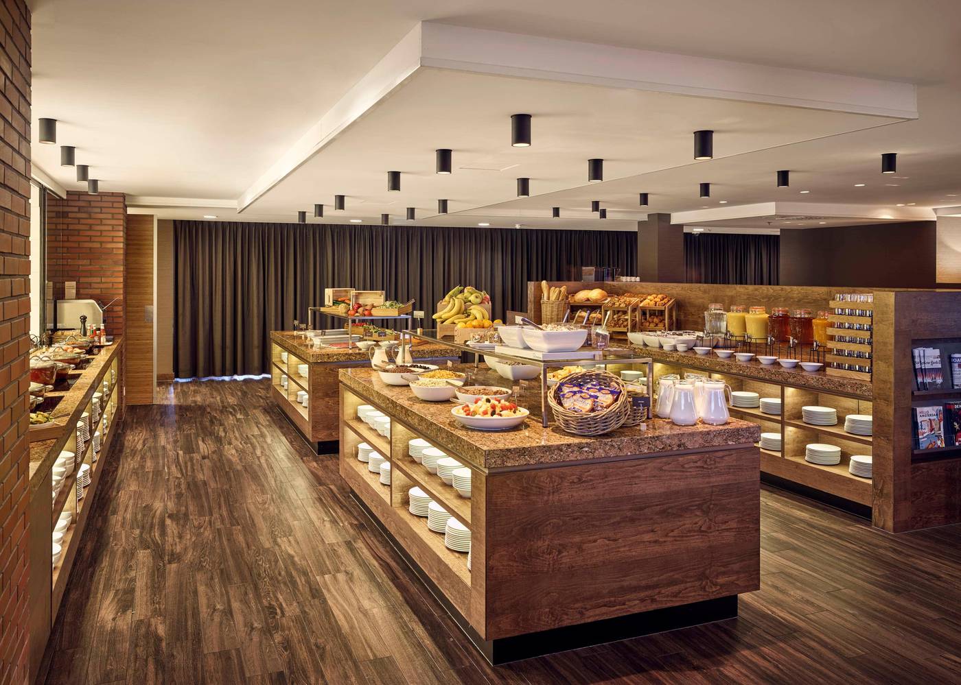 Hyatt-Place-Amsterdam-Airport-Restaurant-32