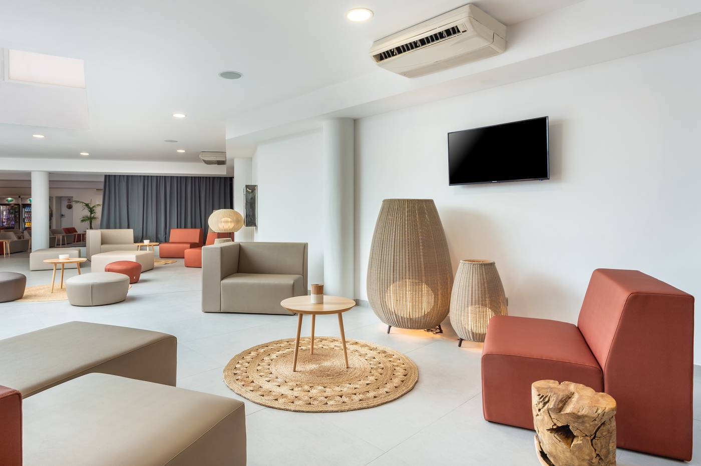 Playasol-Mare-Nostrum-Lobby-37