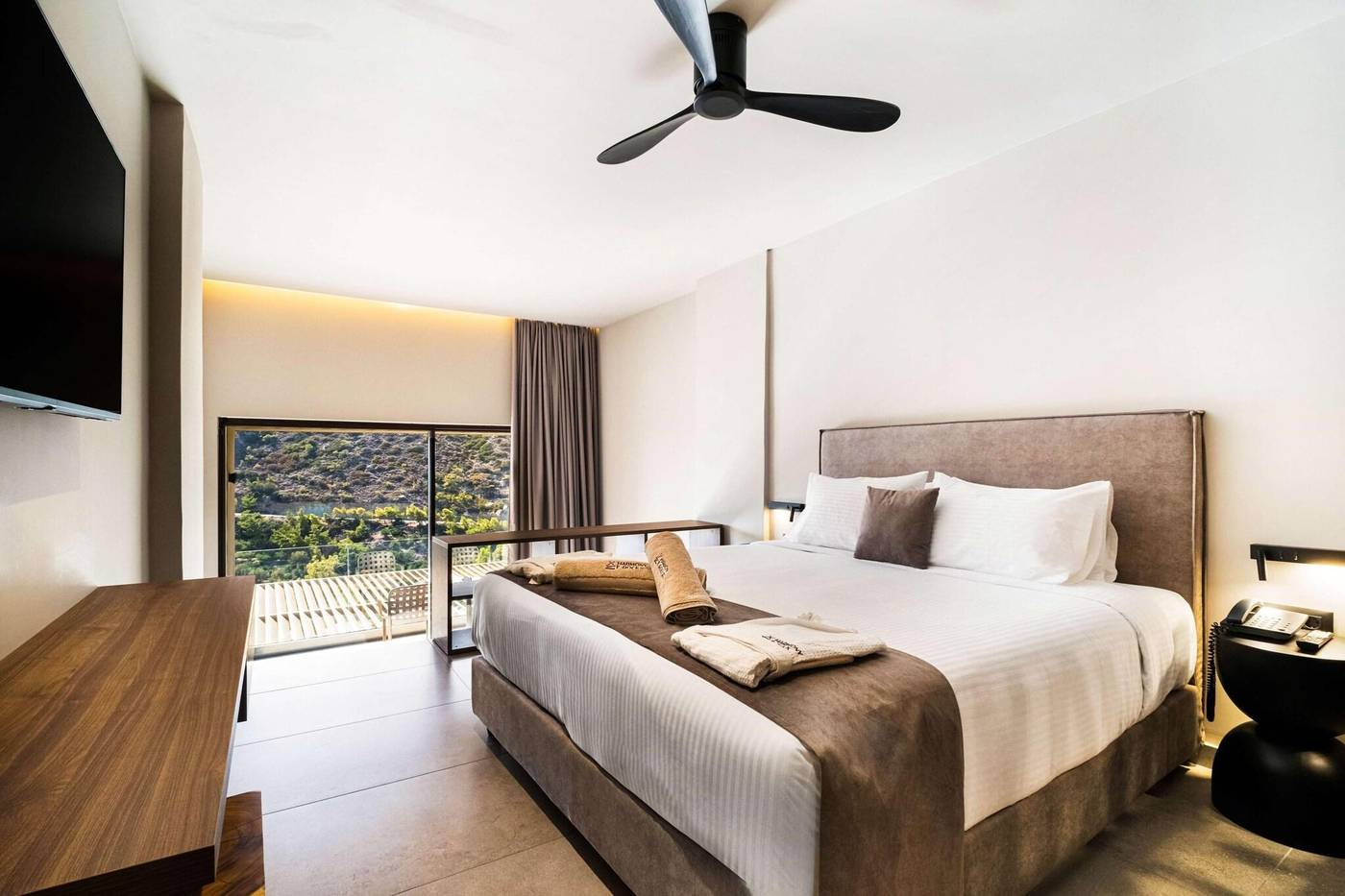 Eden-Rock-Room-24