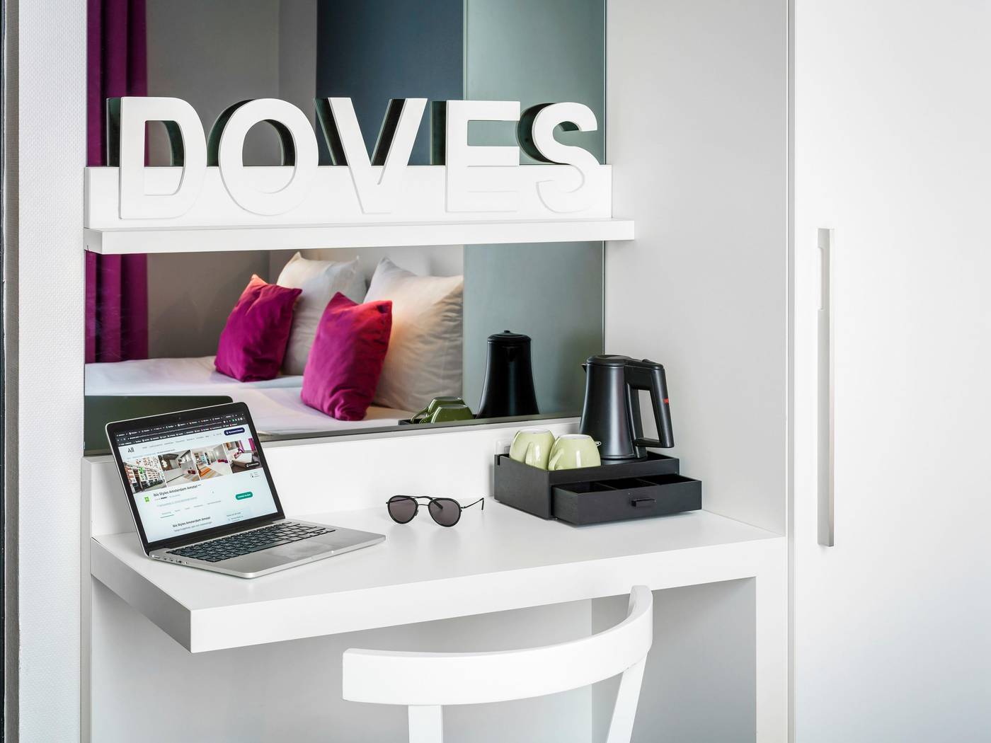 ibis-Styles-Amsterdam-Amstel-Room-10