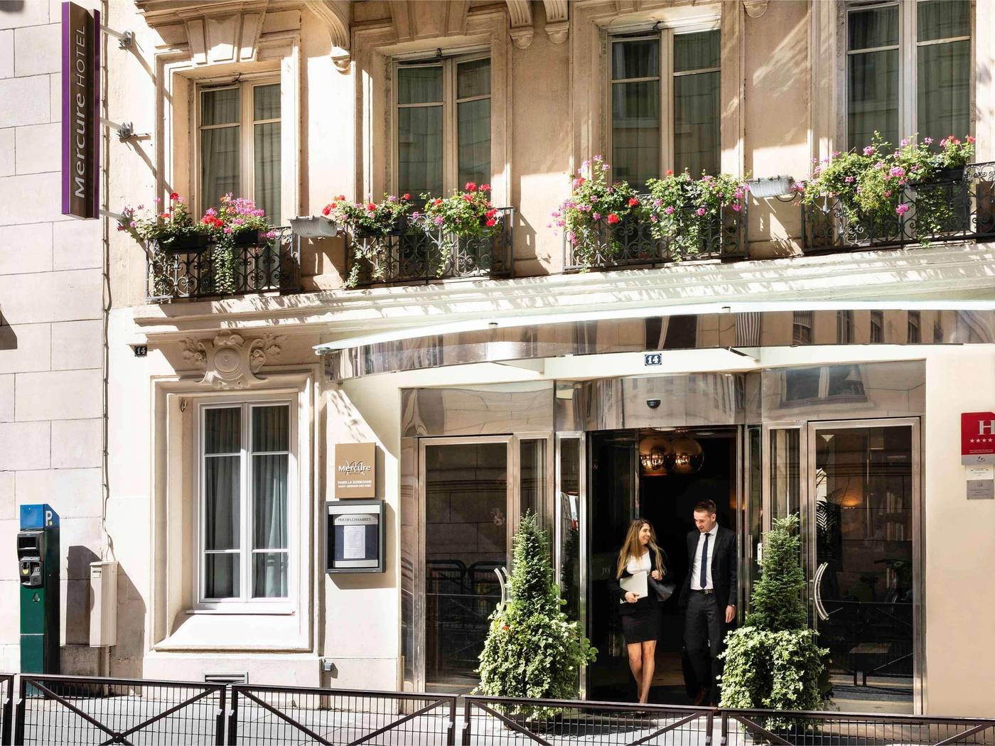 Mercure-Paris-La-Sorbonne-Saint-Germain-des-Pres-Lobby-79