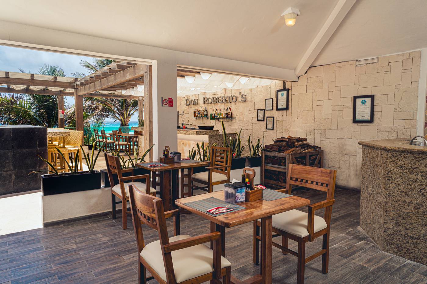 Flamingo-Cancun-Resort-Restaurant-36