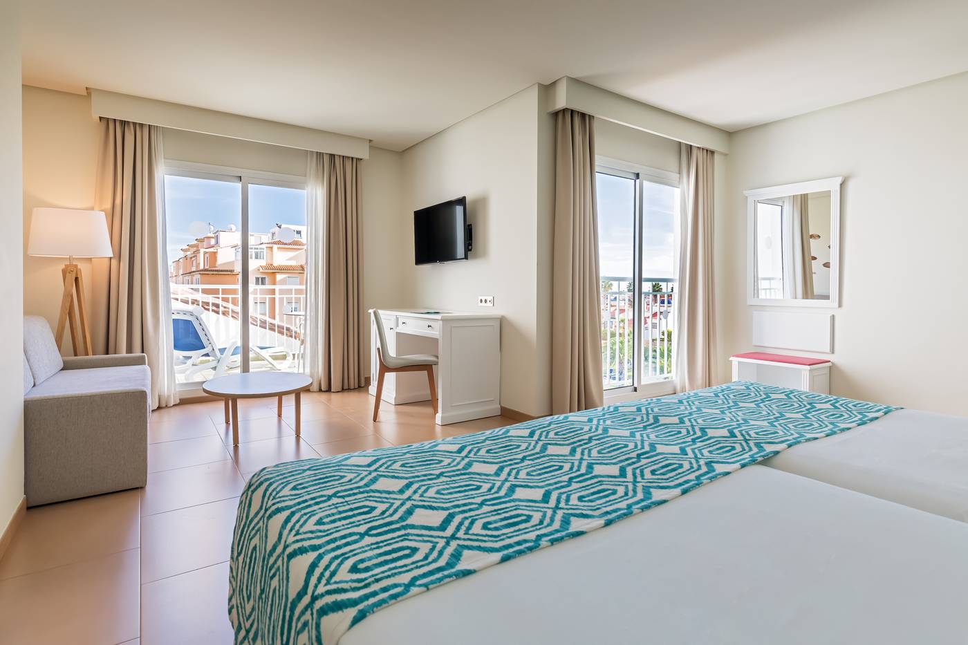 Occidental-Torremolinos-Playa-Room-45