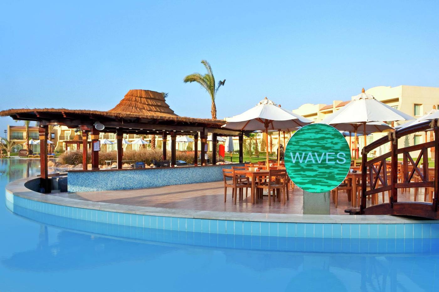 Hilton-Sharks-Bay-Resort-Bar-23