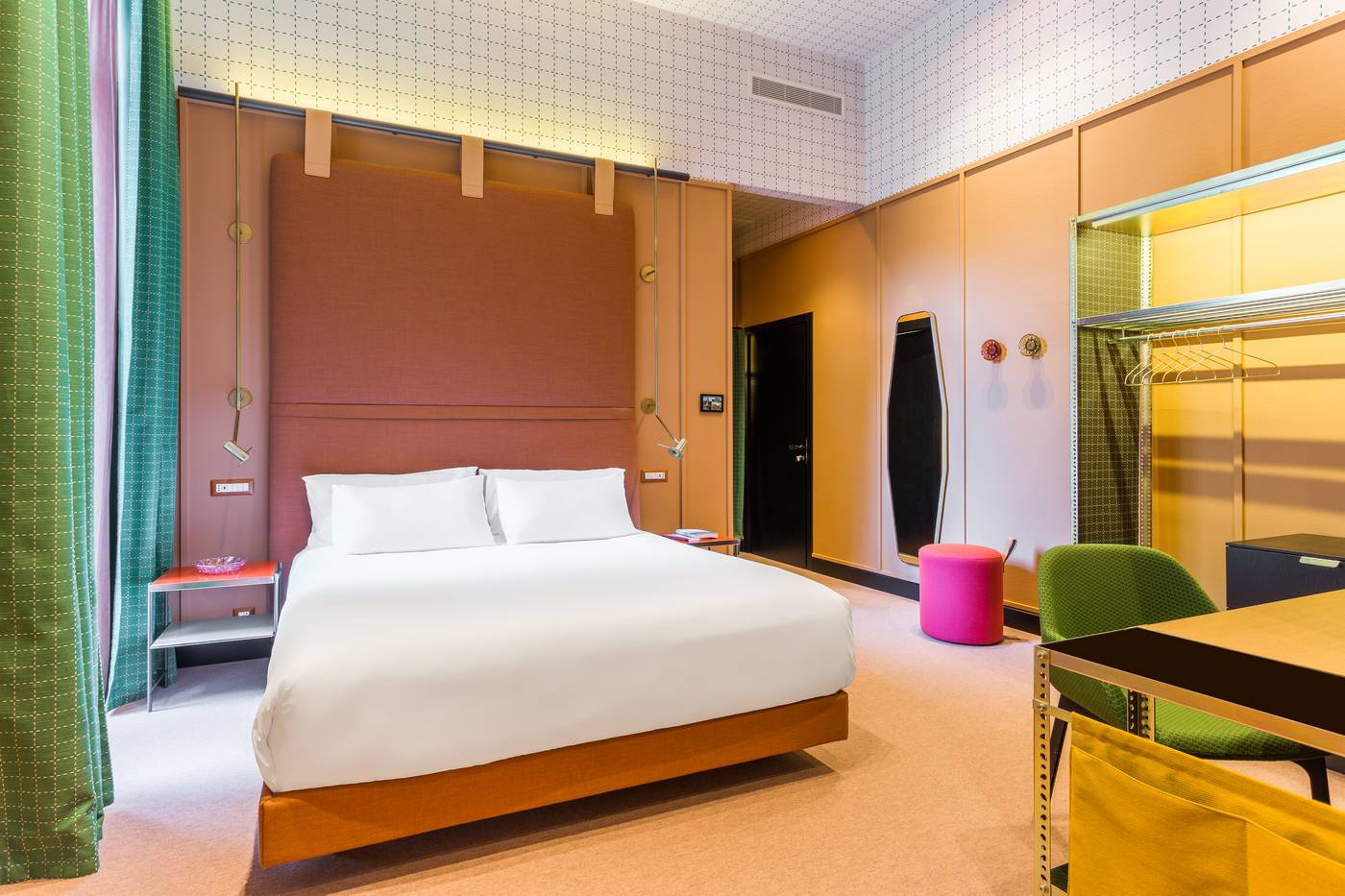 Room-Mate-Giulia-Room-26