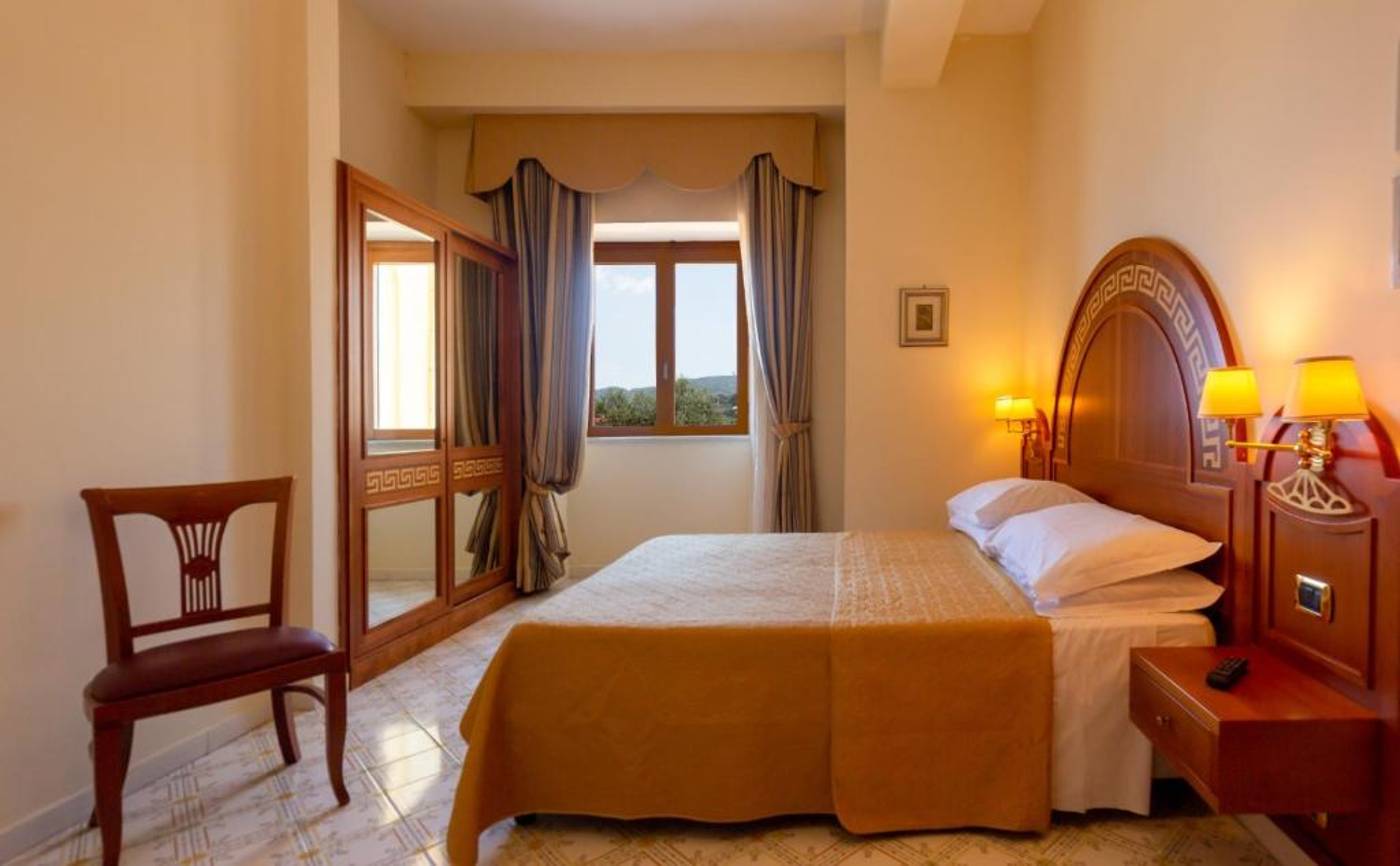 Villa-Igea-Room-10