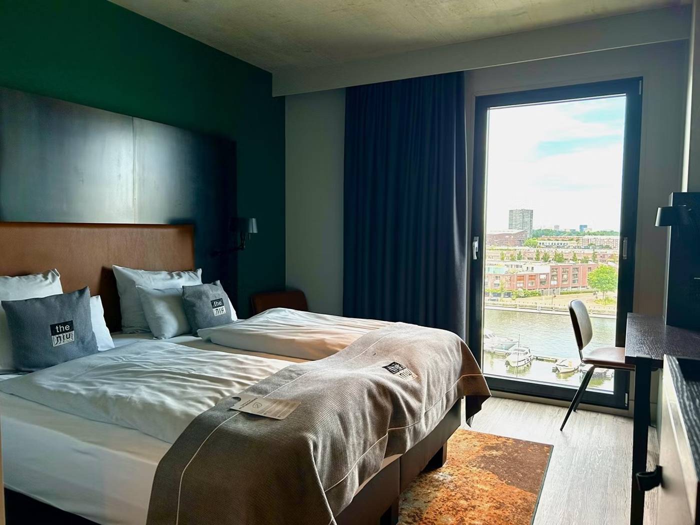 Holiday-Inn---the-niu--Fender-Amsterdam-Room-14