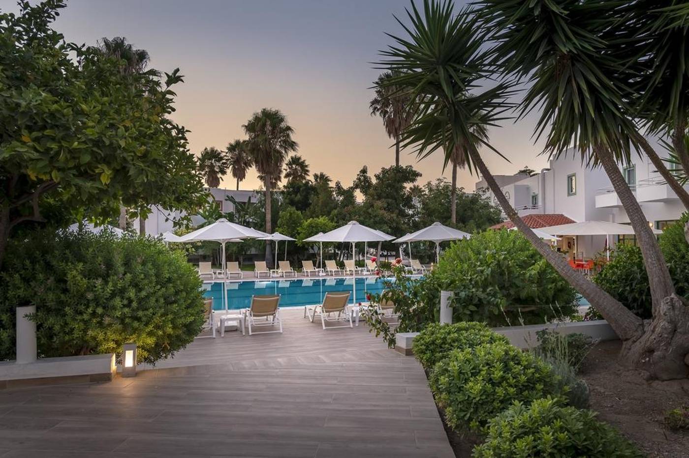 Alexandra-Beach-Hotel-Pool-9