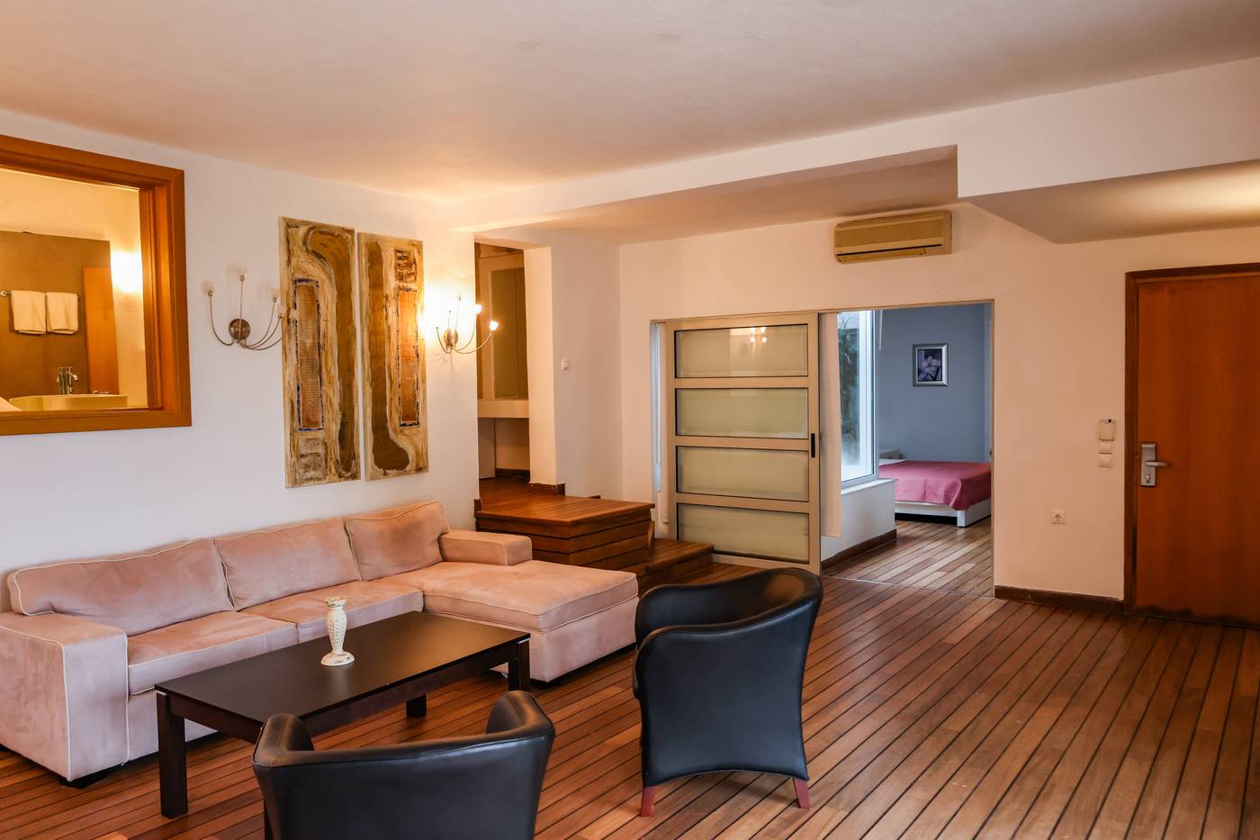 Kanapitsa-Mare-Room-34