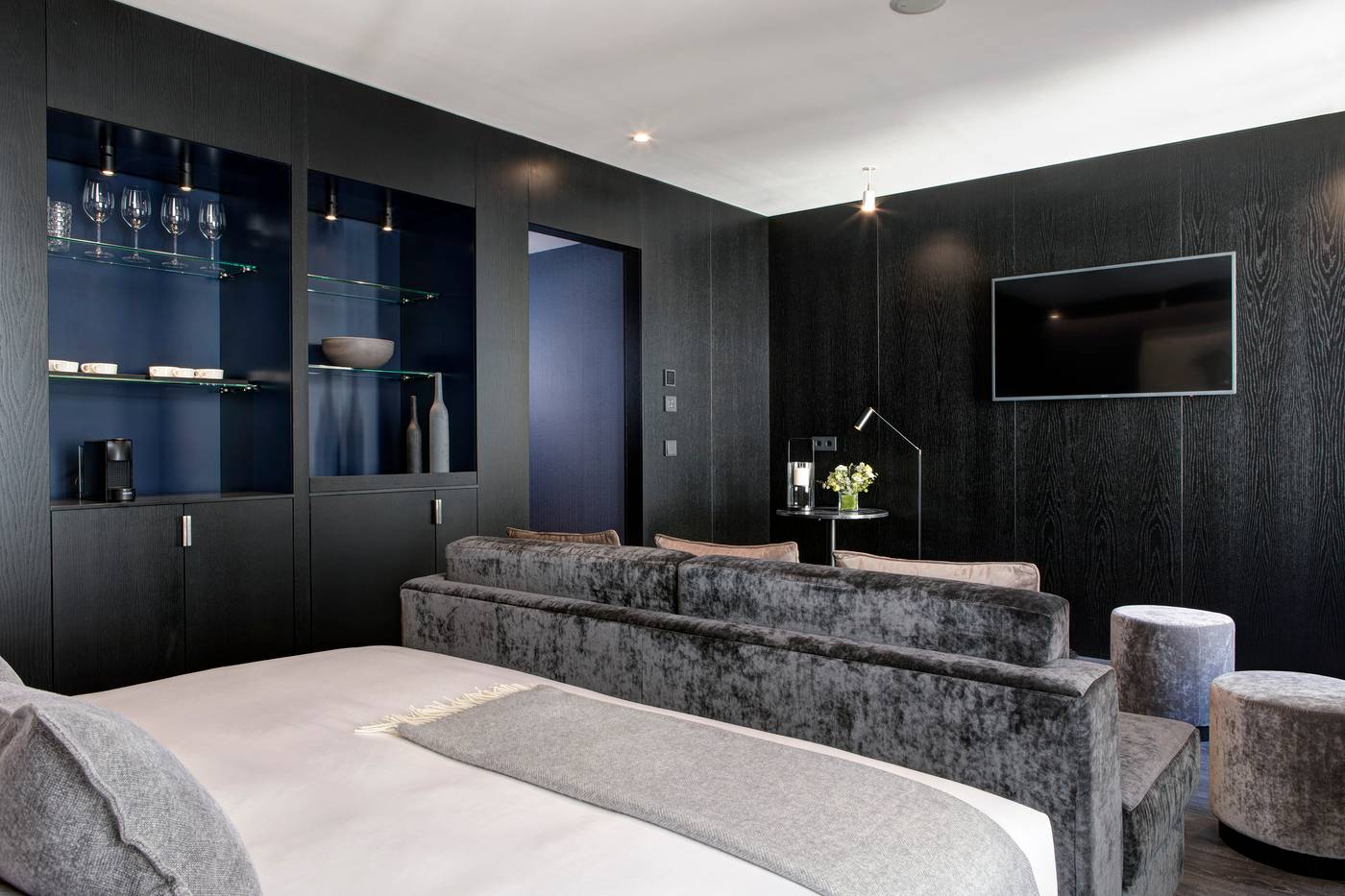 The-Pavilions-Madrid-Room-14