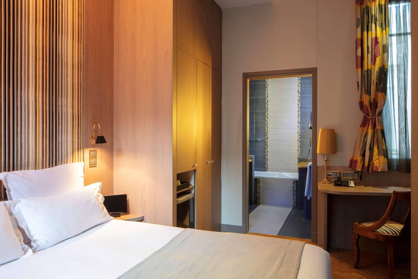 Regent-s-Garden---Astotel-Room-24