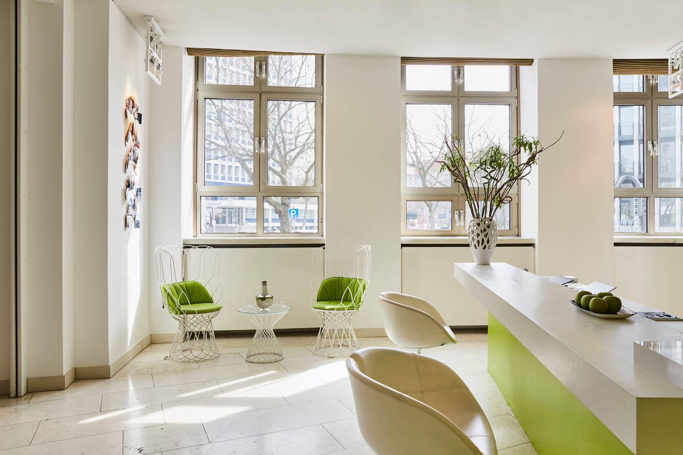 Hotel-Indigo-Berlin---Ku-damm-Lobby-6