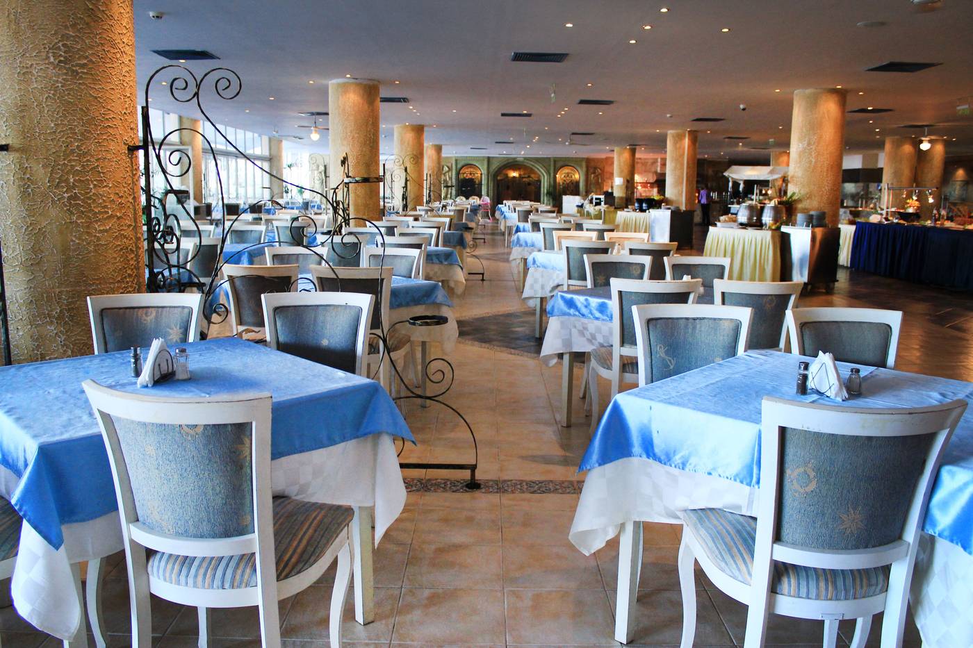 Royal-Park-Restaurant-51