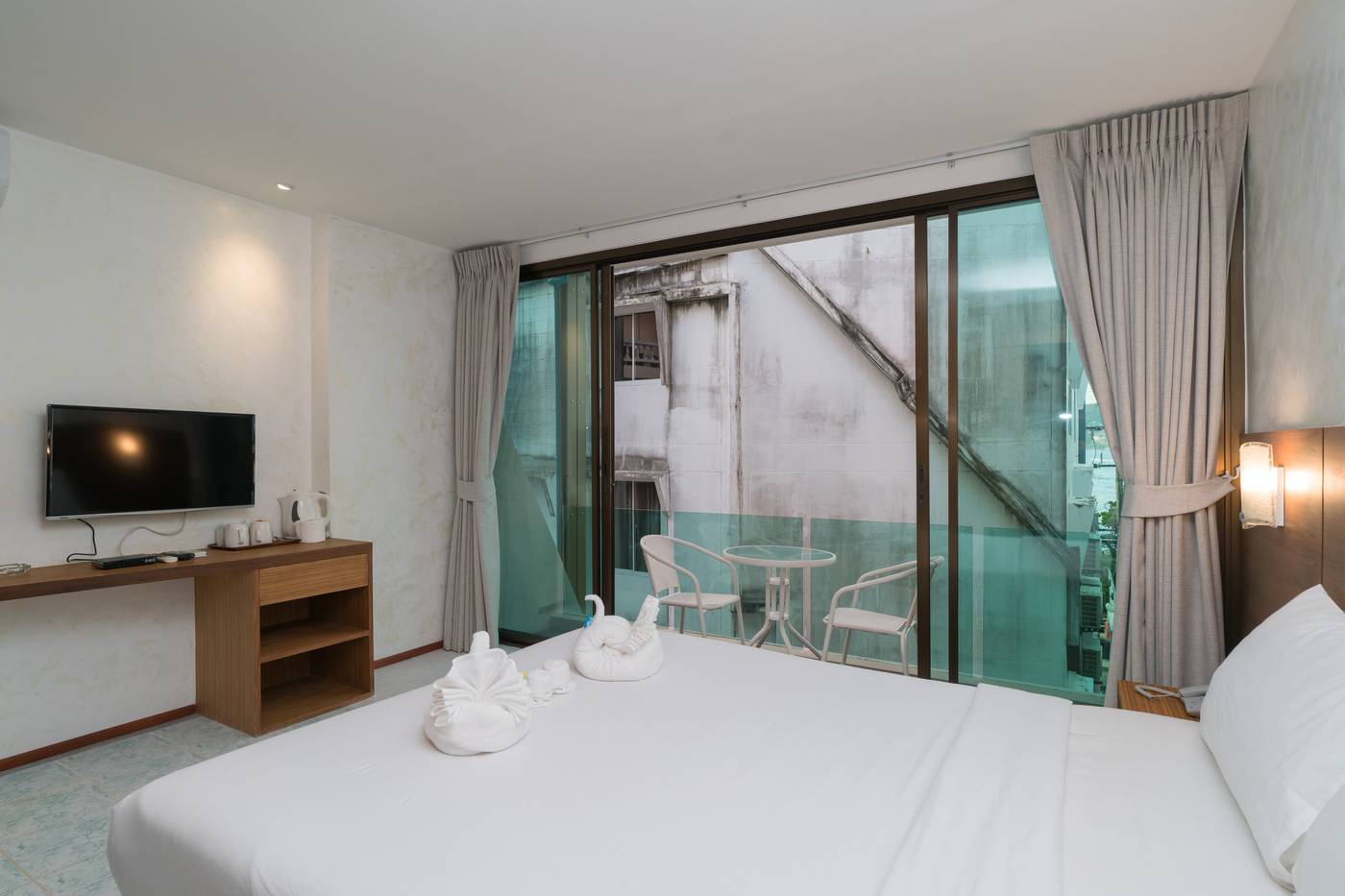 Patong-Swiss-Room-26