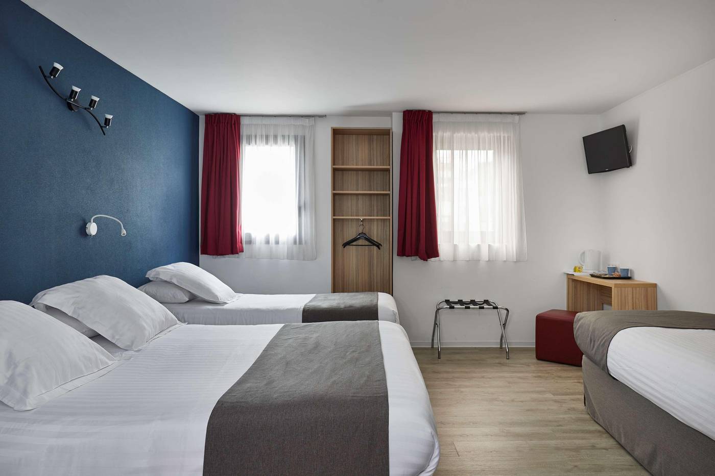 Kyriad-Nice-Ouest-Stade-Saint-Isidore-Room-4