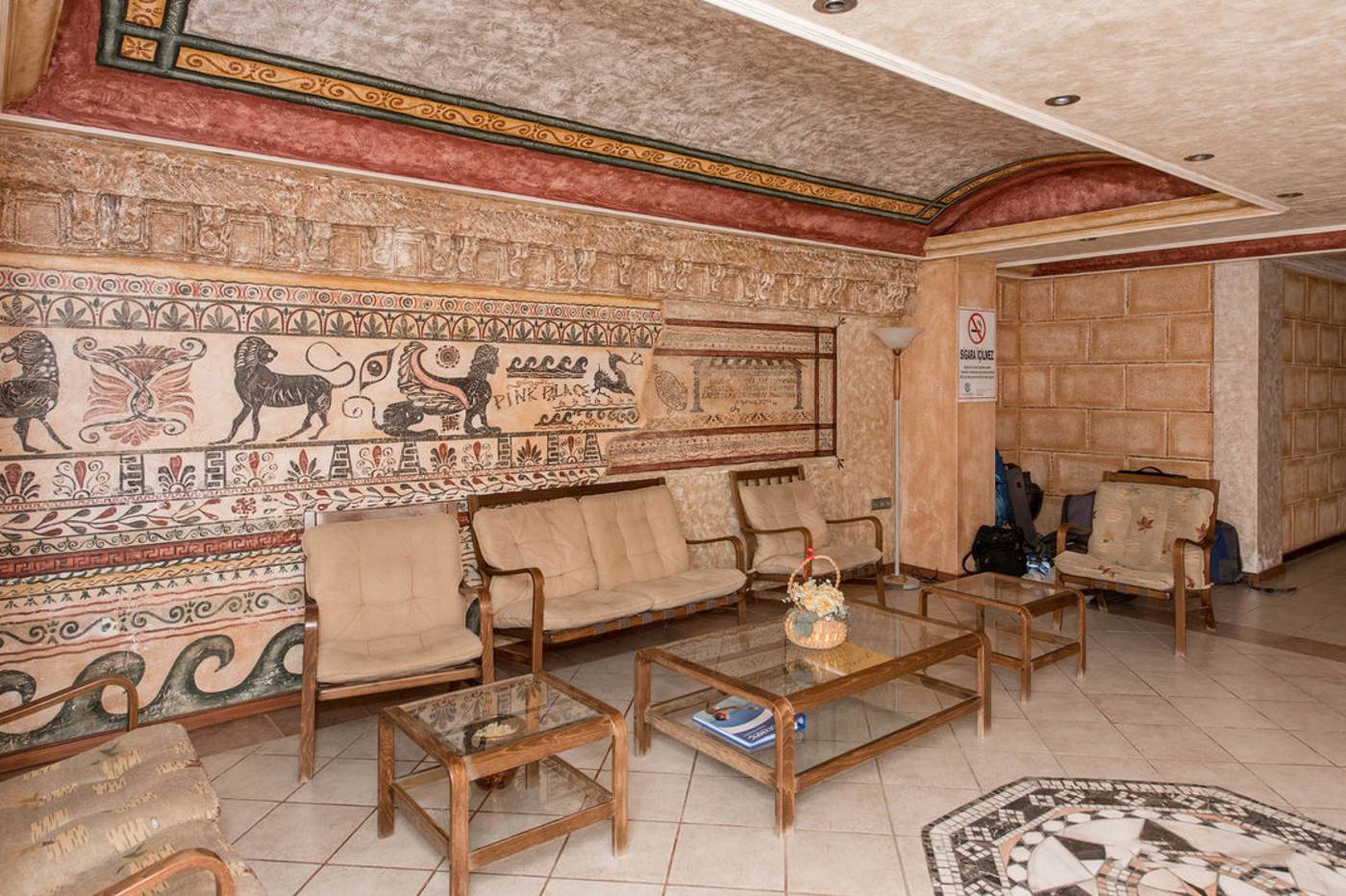 Pink-Palace-Lobby-39