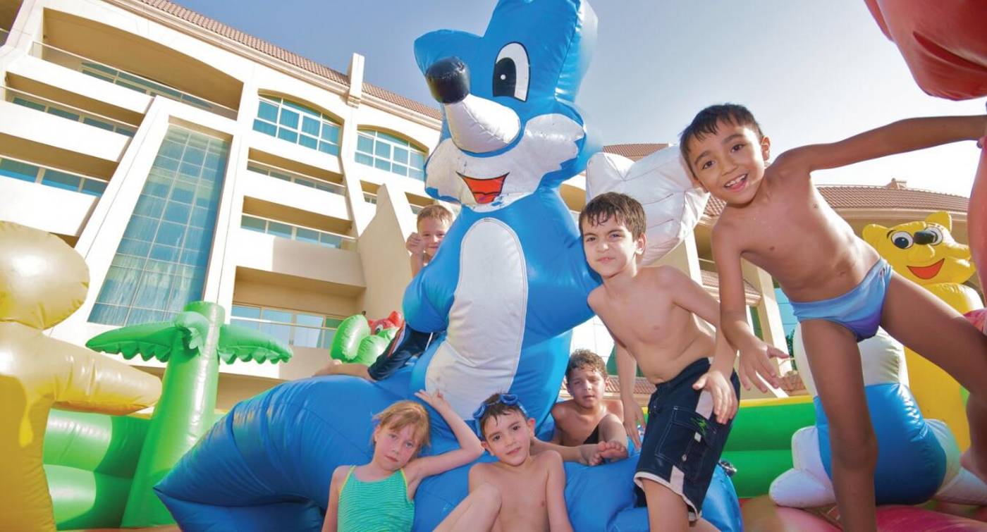 Al-Raha-Beach-Sports-and-Entertainment-80