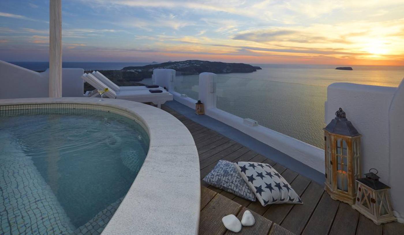 Athermi-Suites-Room-37