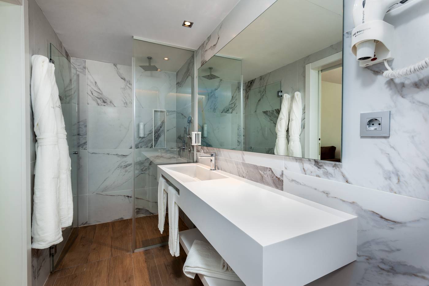 Kumara-Serenoa-by-Lopesan-Hotels-Room-38