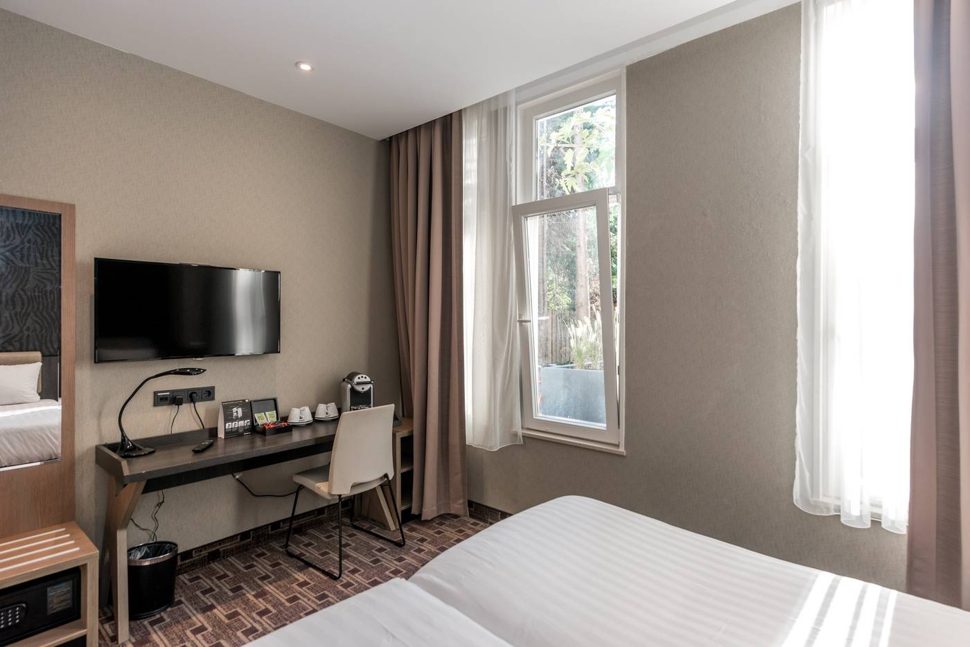 Xo-Hotel-Inner-Room-15