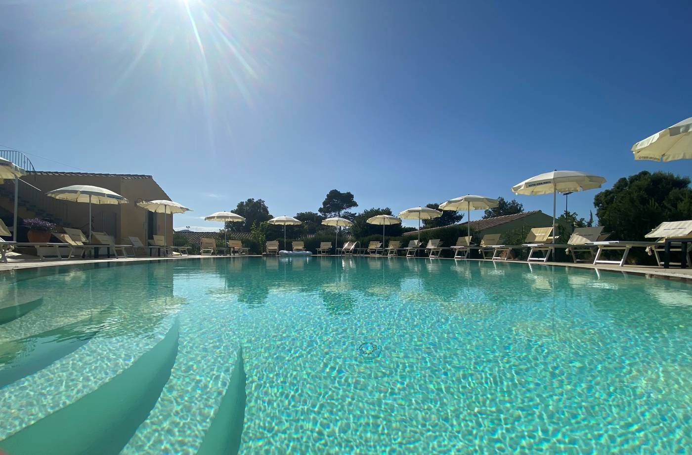 Cala-Mirto-Hotel-Pool-4