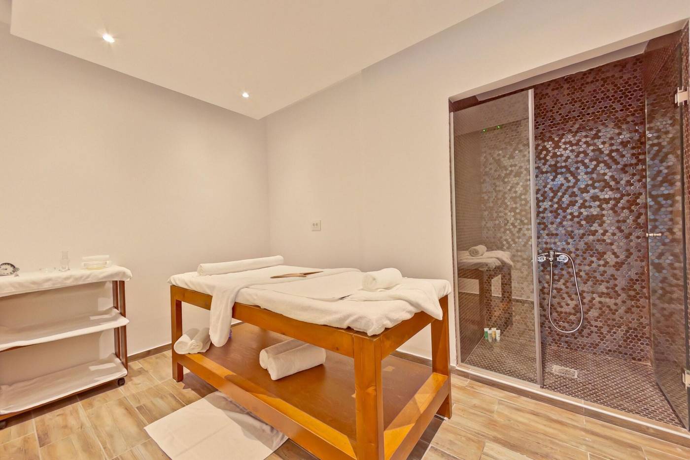 Anemos-Luxury-Grand-Resort-Sports-and-Entertainment-91