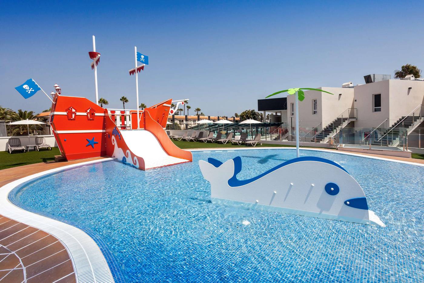 Barcelo-Corralejo-Sands-Pool-53