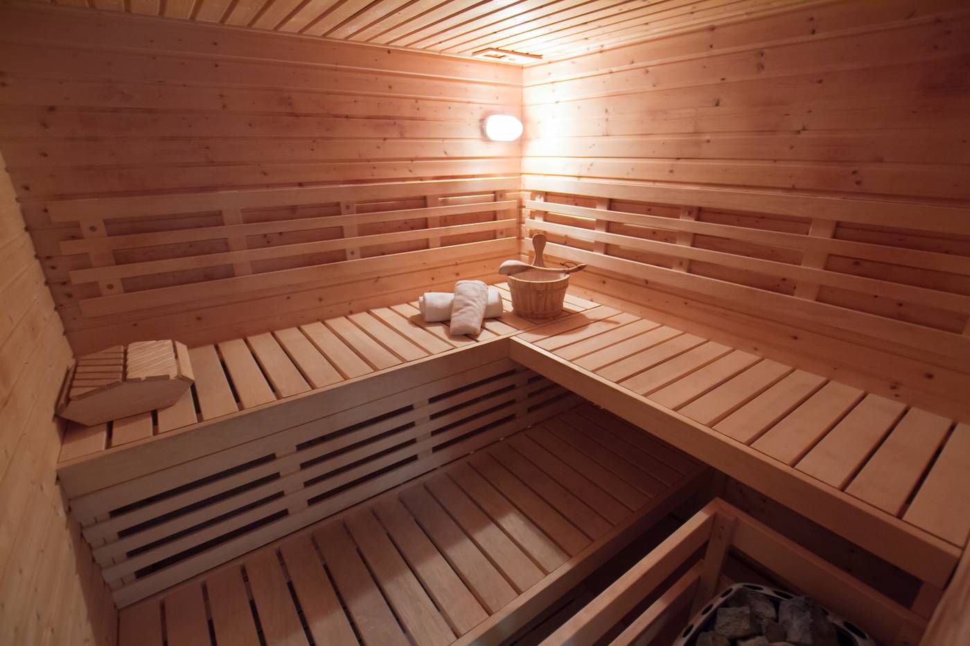 Peninsula-Resort---Spa-Sports-and-Entertainment-71