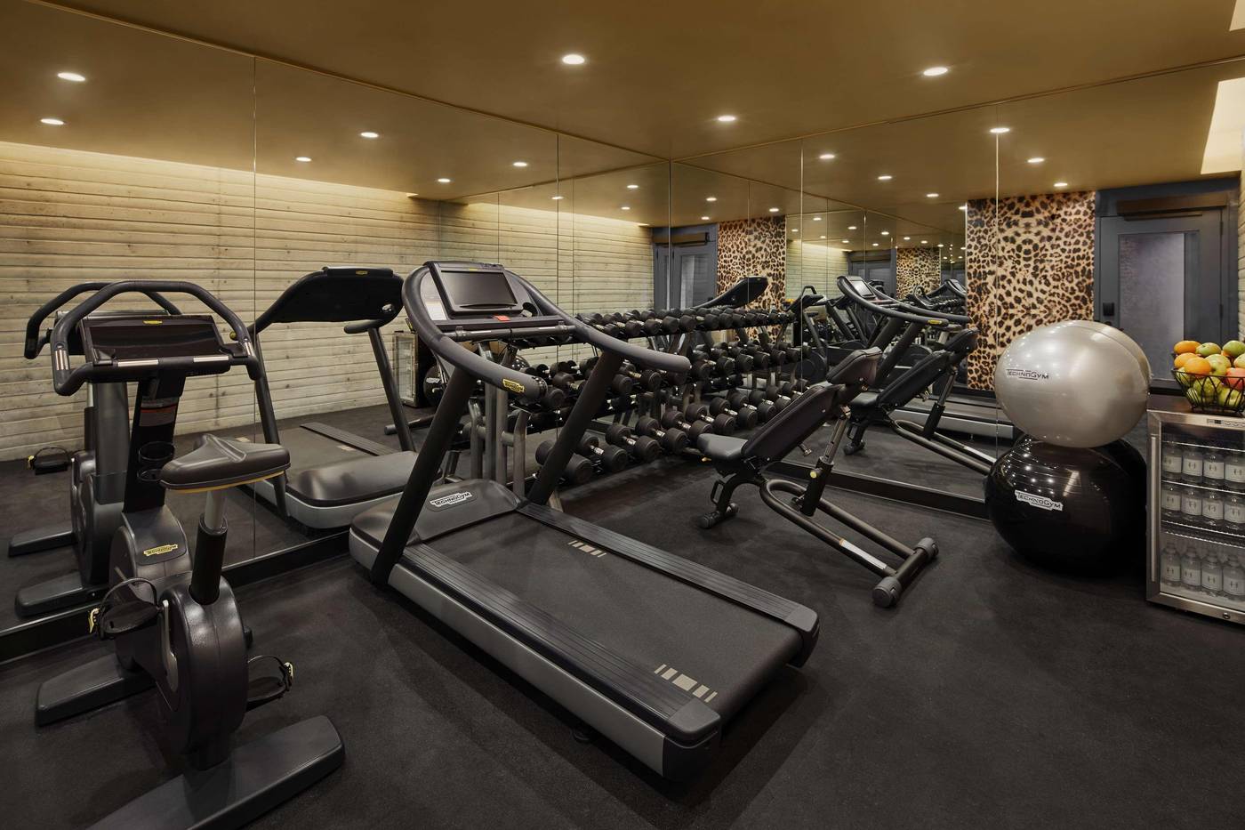 Hotel-Hendricks-Sports-and-Entertainment-31