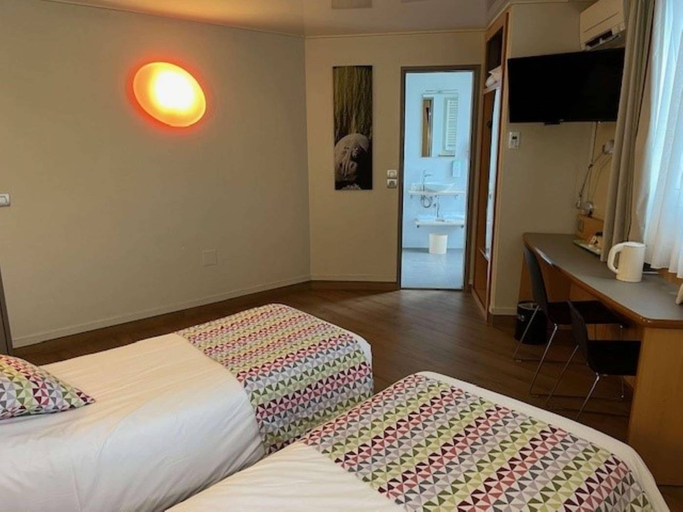 Campanile-Paris14-Maine-Montparnasse-Room-39