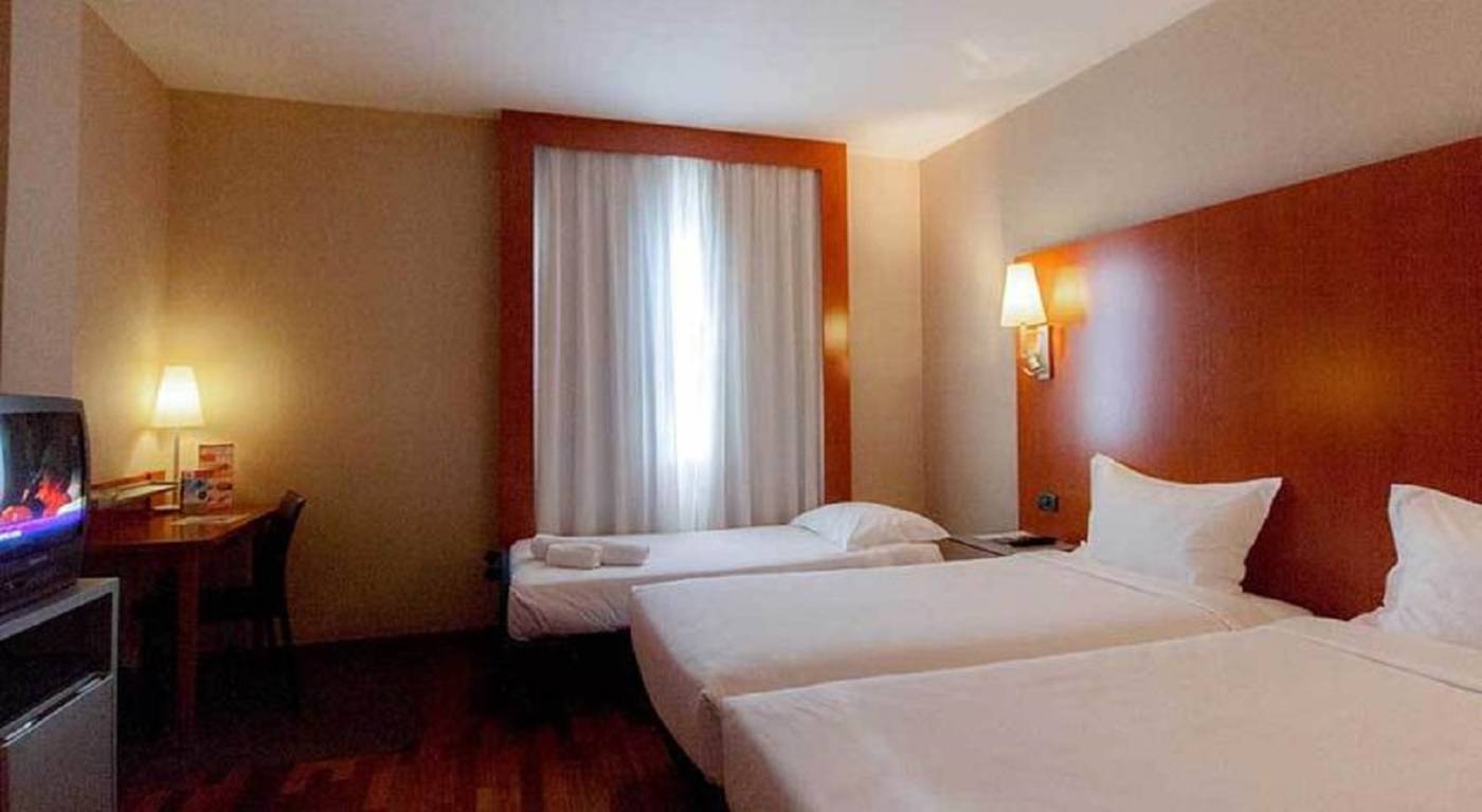 B-B-Hotel-Elche-Room-8