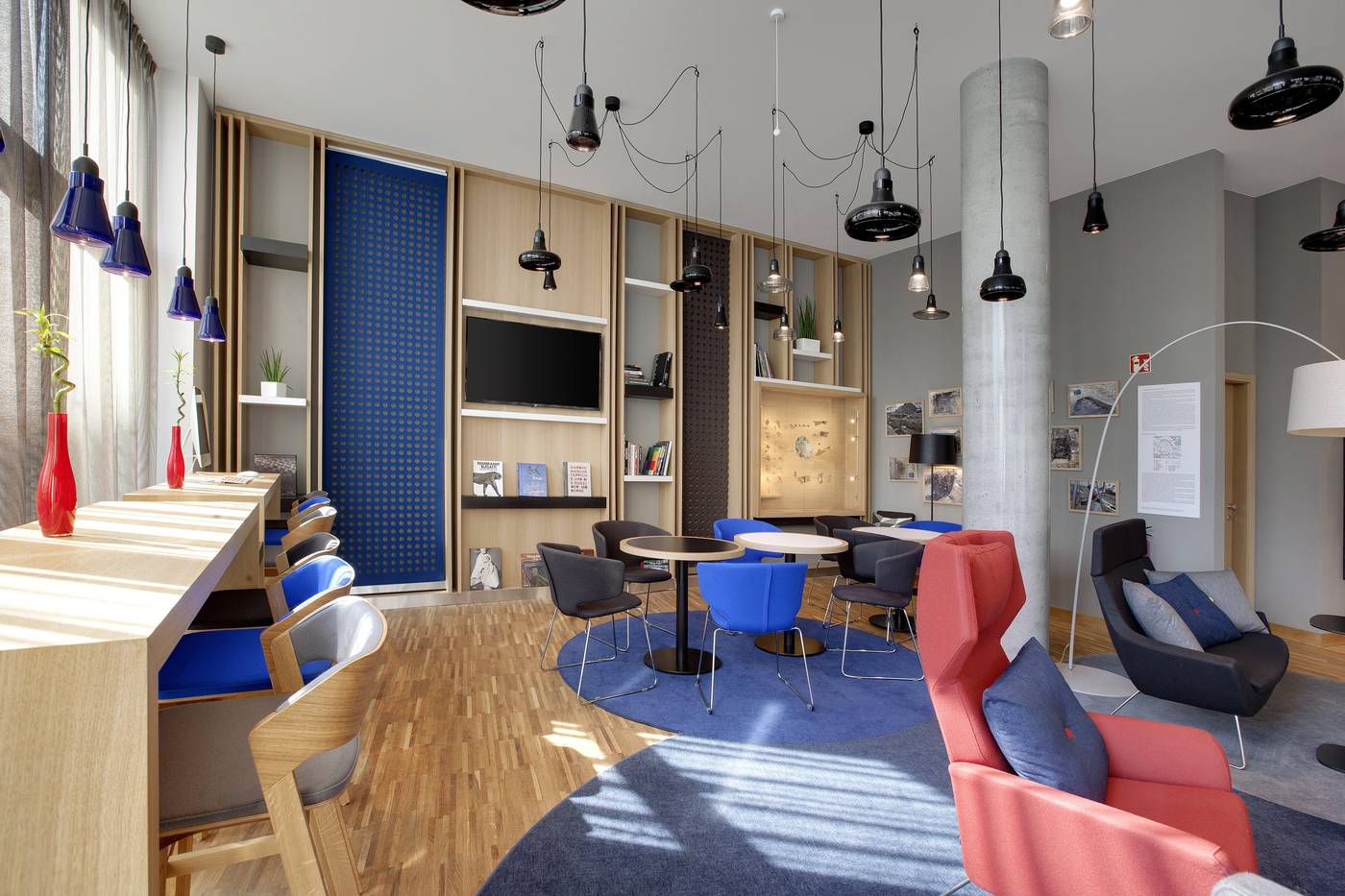 Holiday-Inn-Express-Berlin-Alexanderplatz-General-view-24