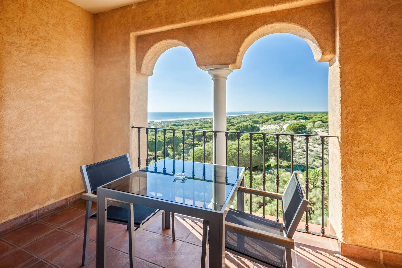 Barcelo-Punta-Umbr----a-Mar-Room-92