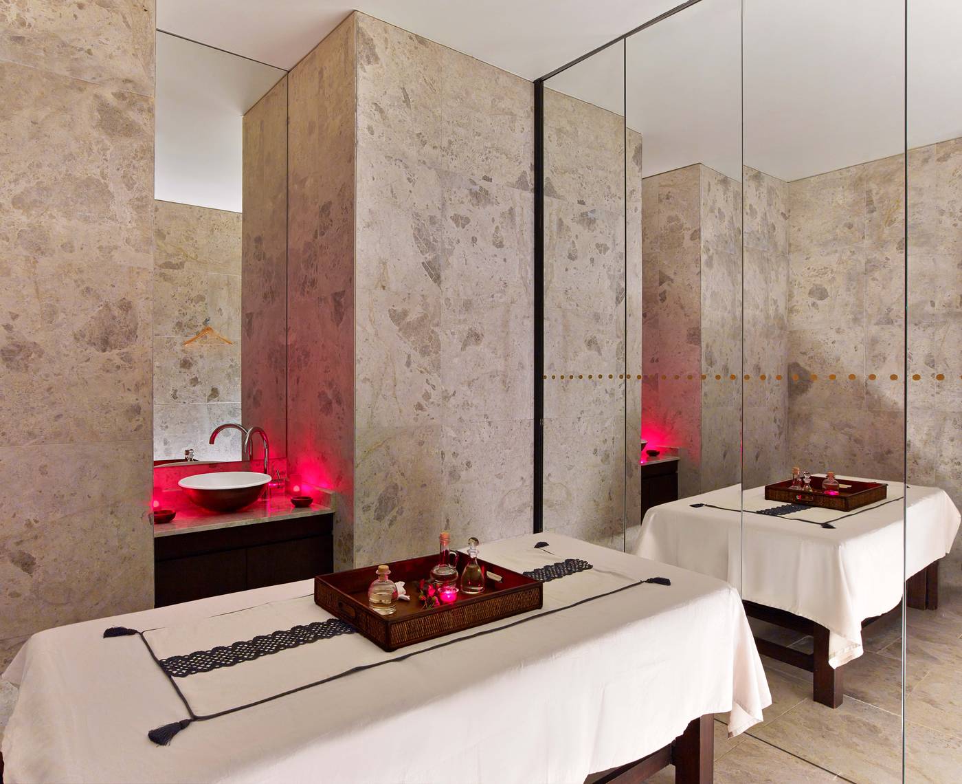 W-Hotel-Istanbul-Sports-and-Entertainment-25