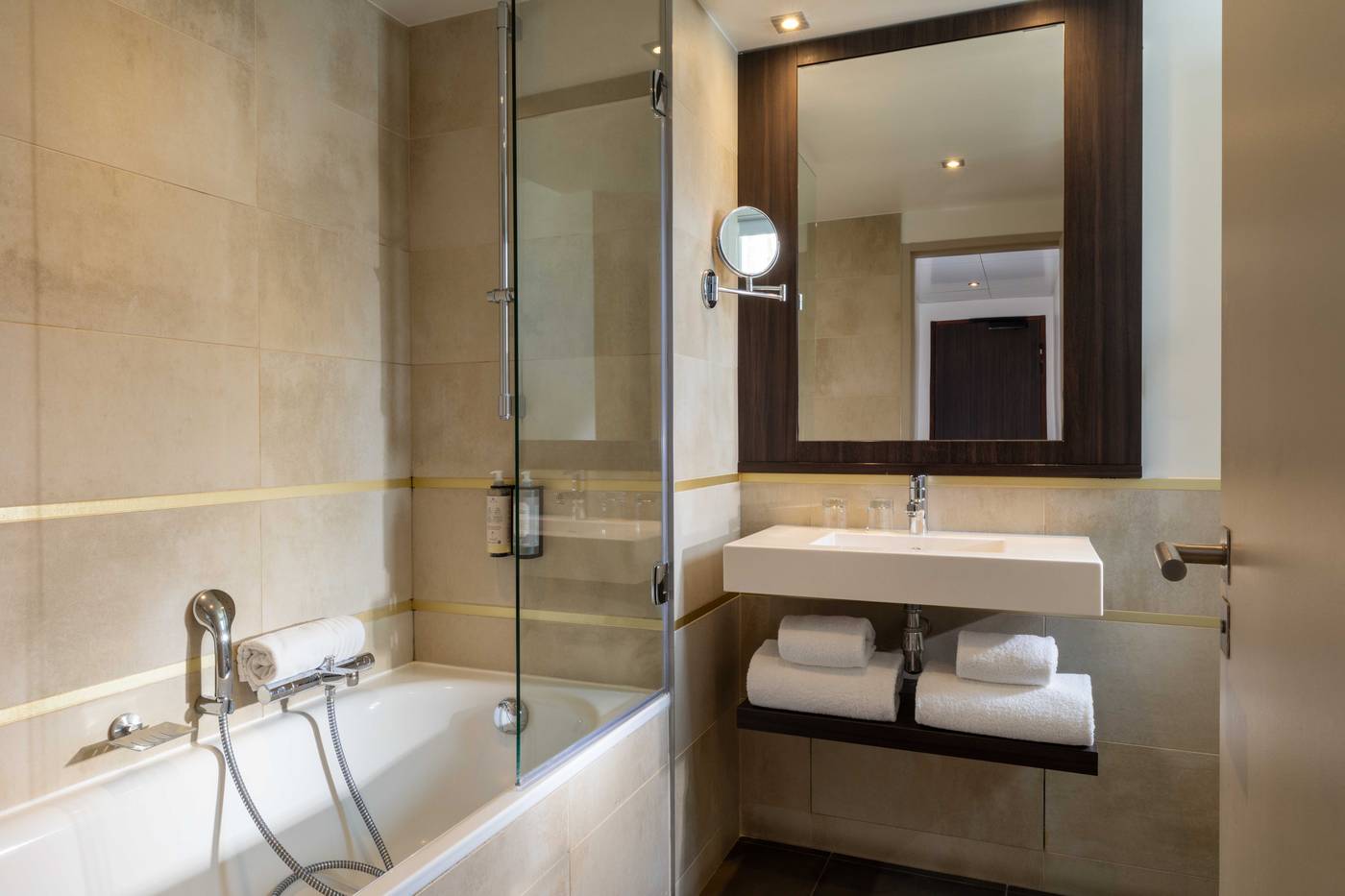 Villa-Saxe-Eiffel-Room-24