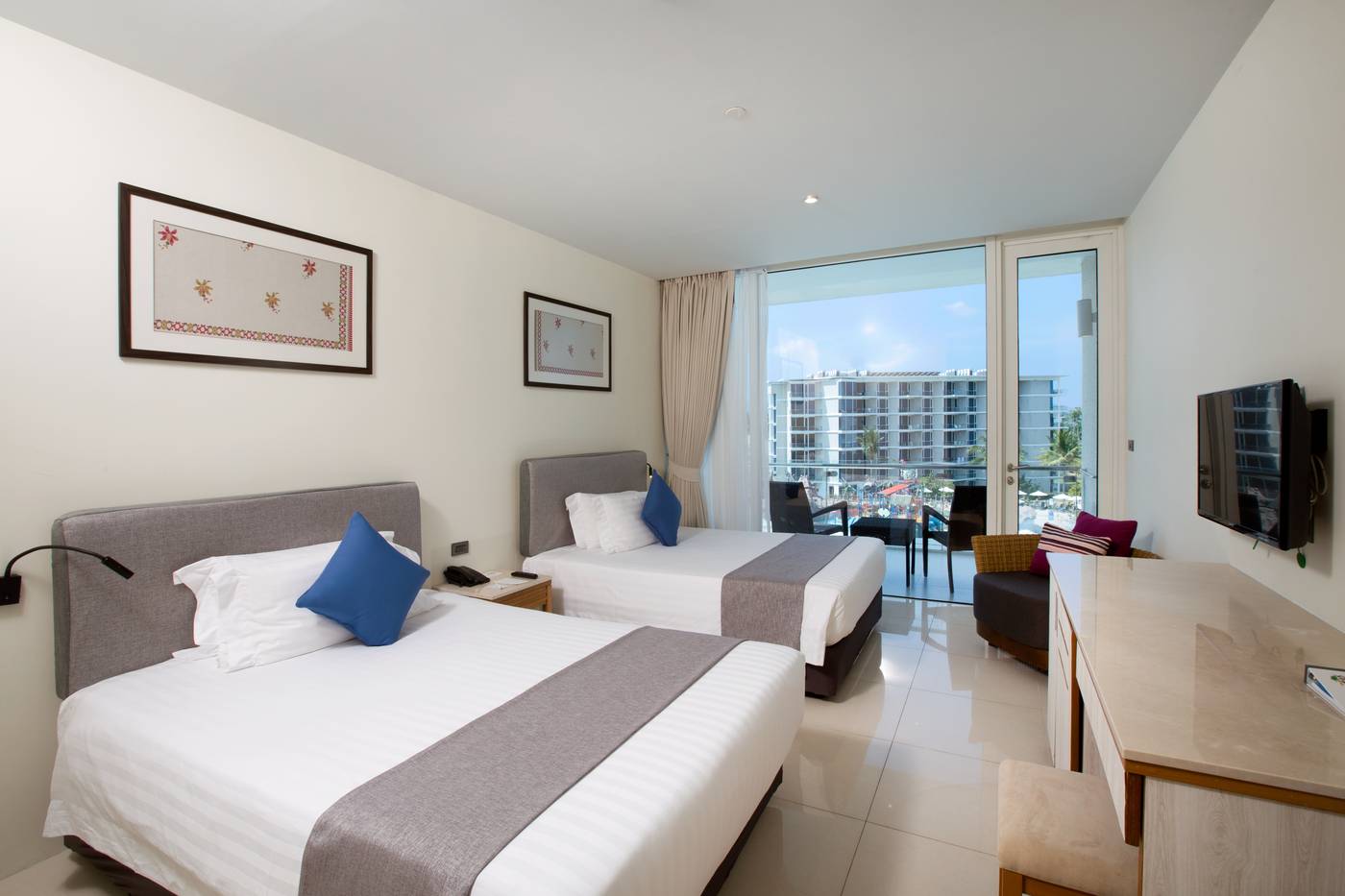 Splash-Beach-Resort-Room-26