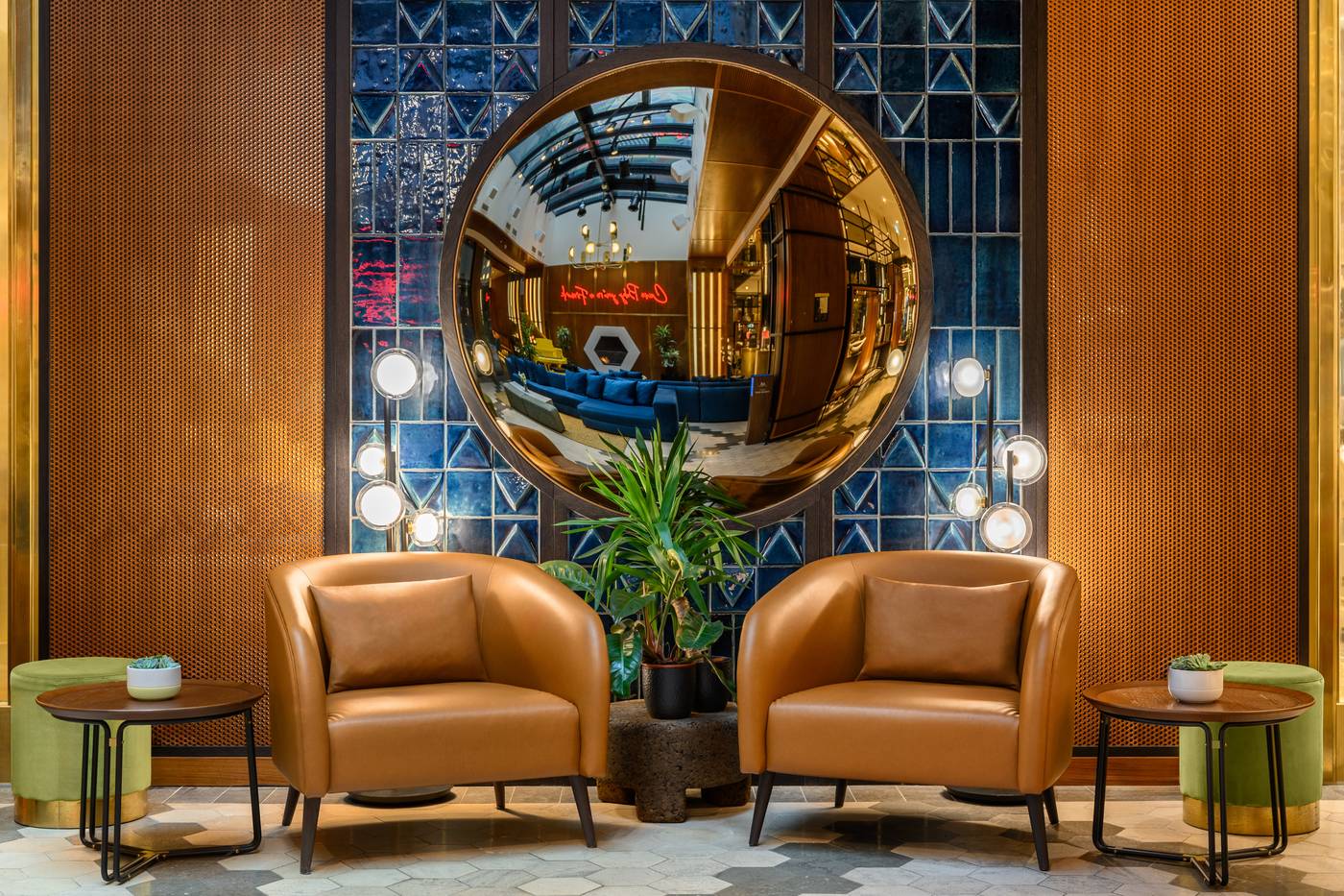 Pullman-Budapest-Lobby-18