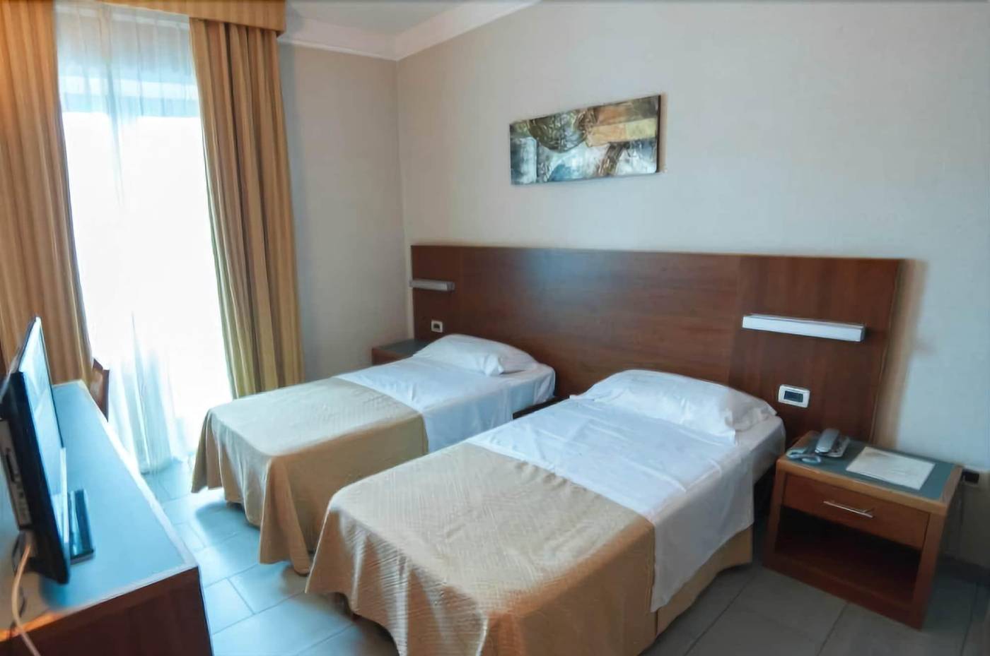 AMICO-Italy-PESCARA-Room-5