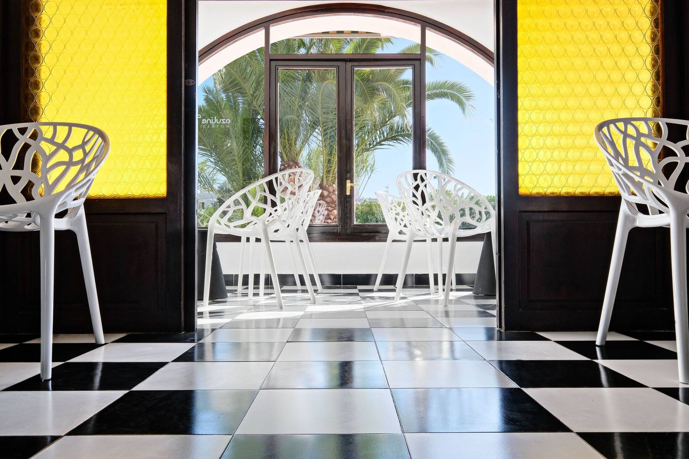 Azuline-Hotel-Galfi-Lobby-22