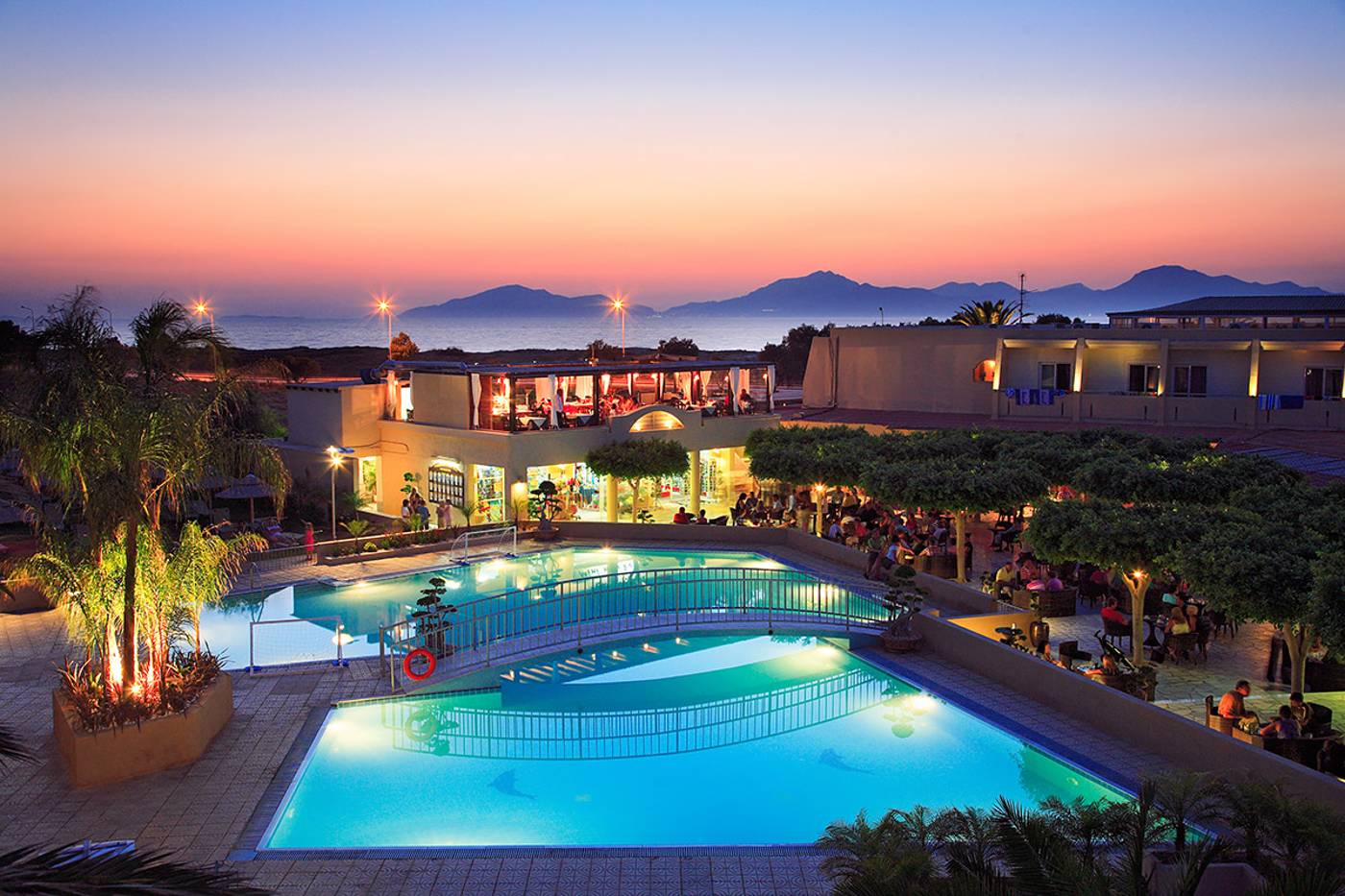 Sandy-Beach-Pool-3