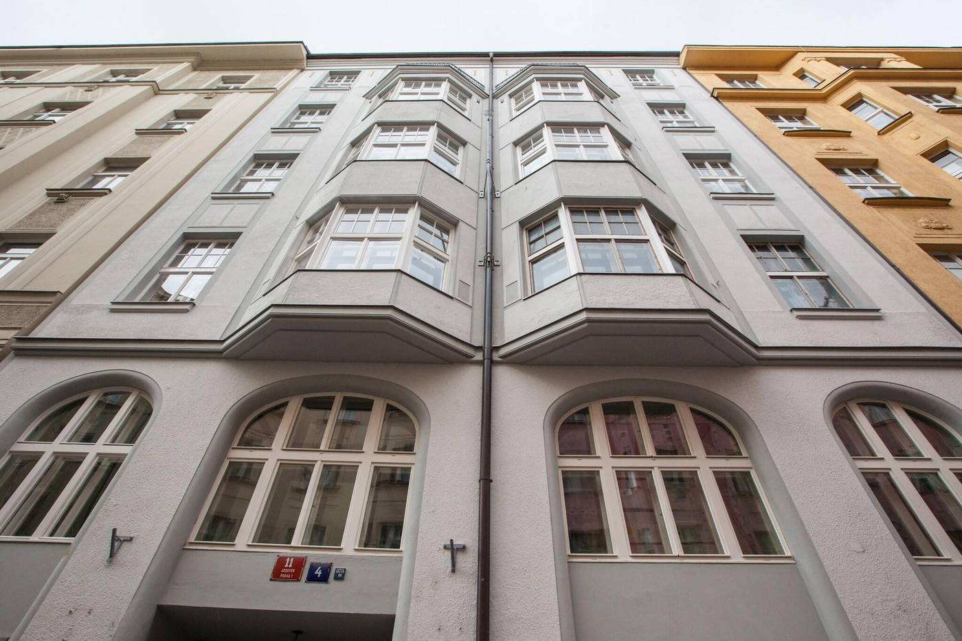 Golden-Prague-Rooms-General-view-3