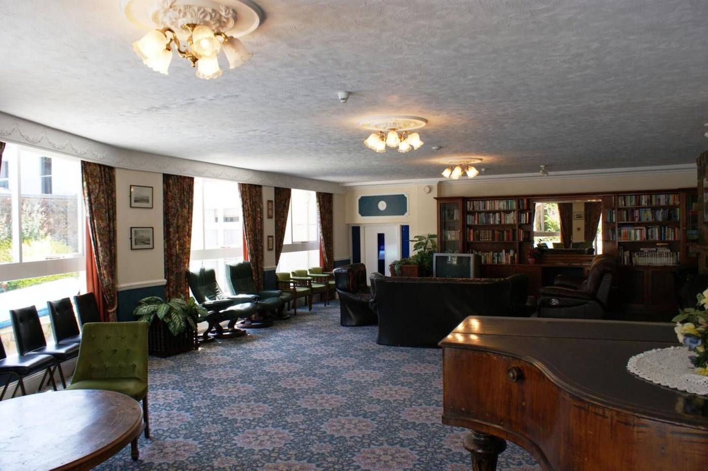 Grange-Lodge-Lobby-3