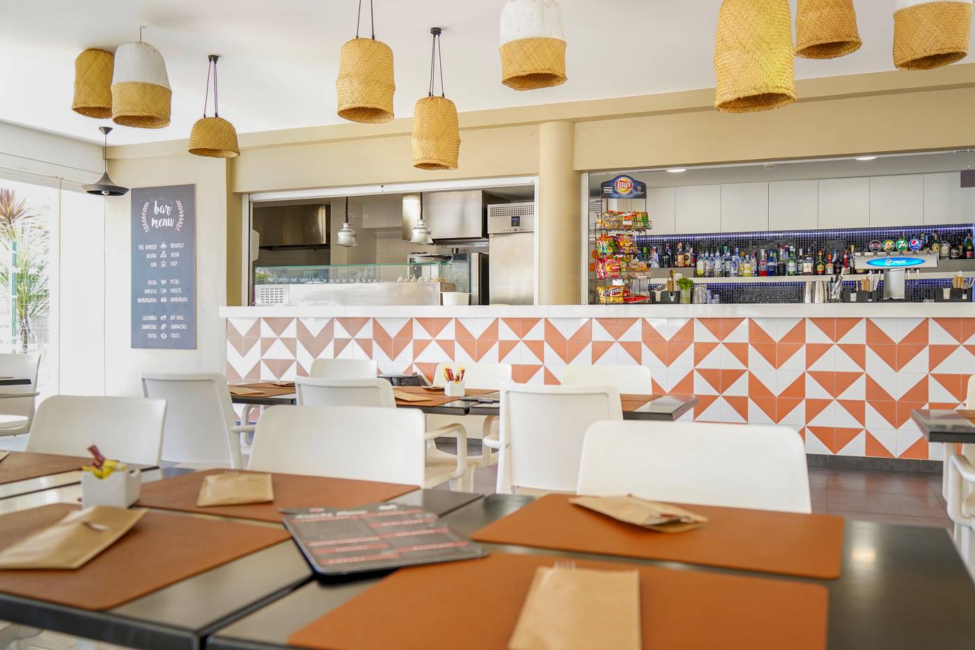 Vitor-s-Plaza-Bar-51