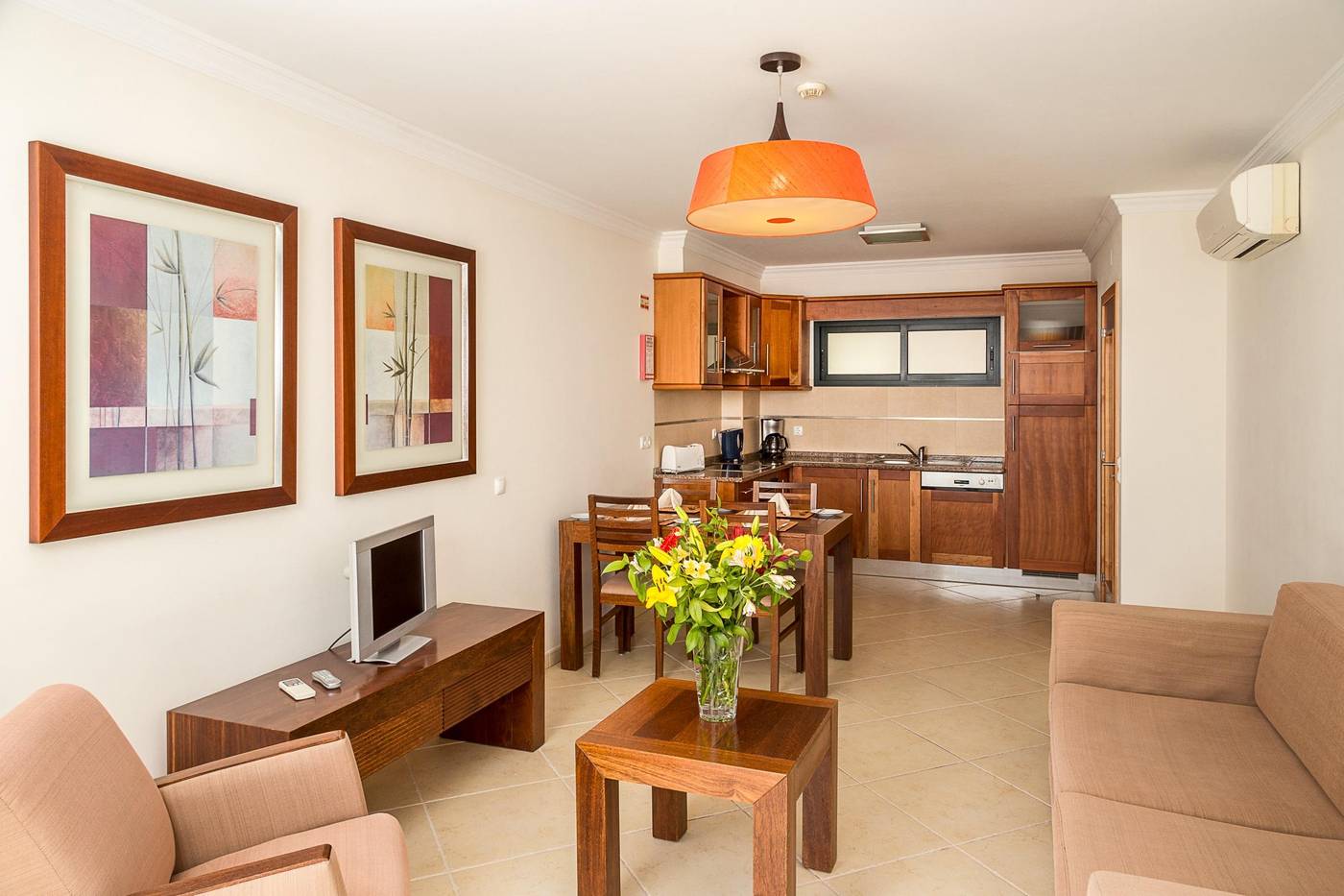 Cerro-Mar-Garden-Room-12